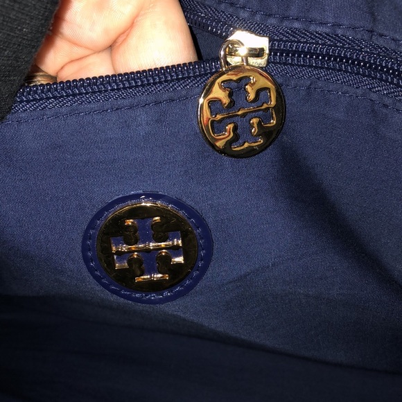 Tory Burch Tote Bag in GUC - Picture 6 of 14